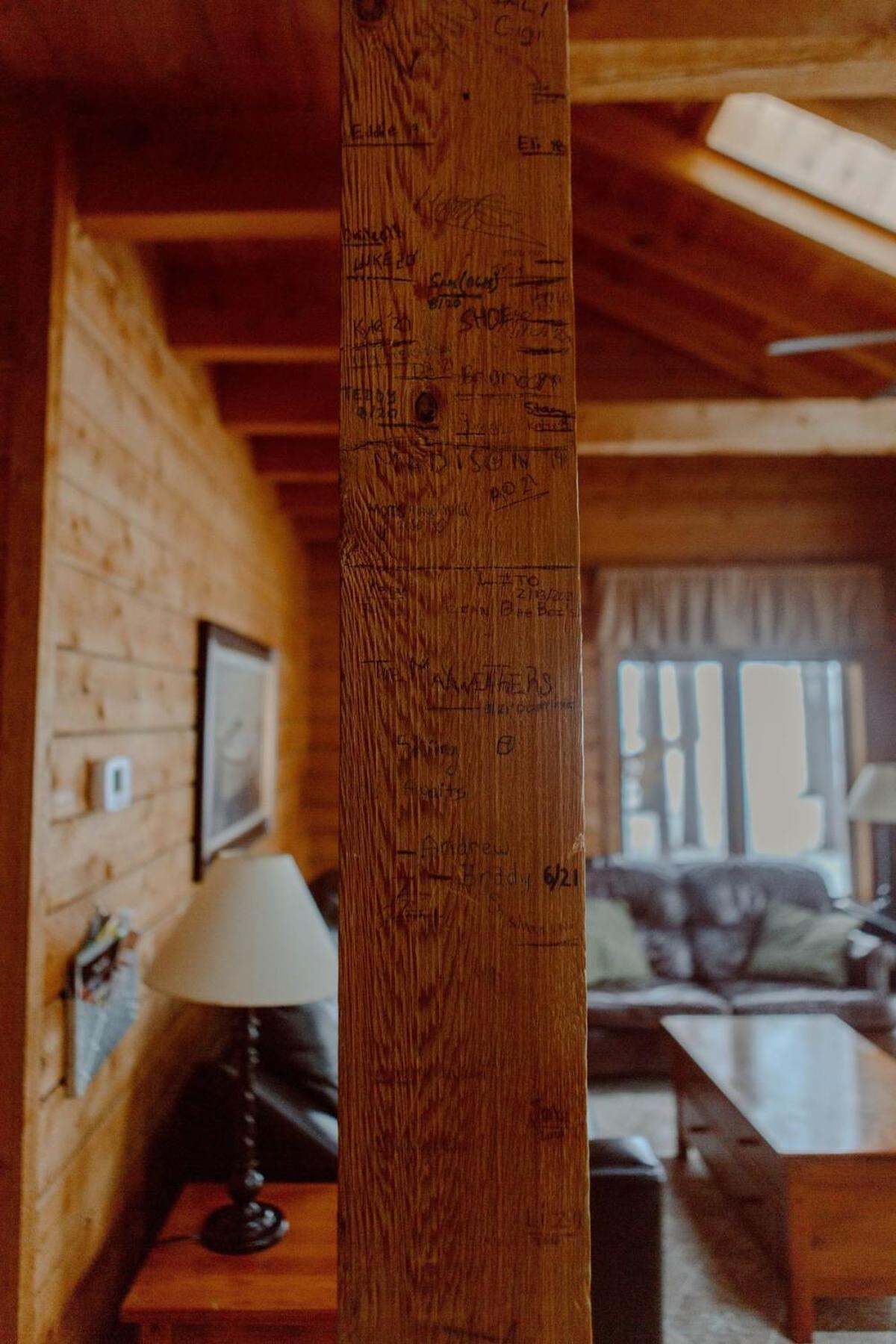 Crystal Mountain Cabin-Shuttle Pass Included! Thompsonville Εξωτερικό φωτογραφία